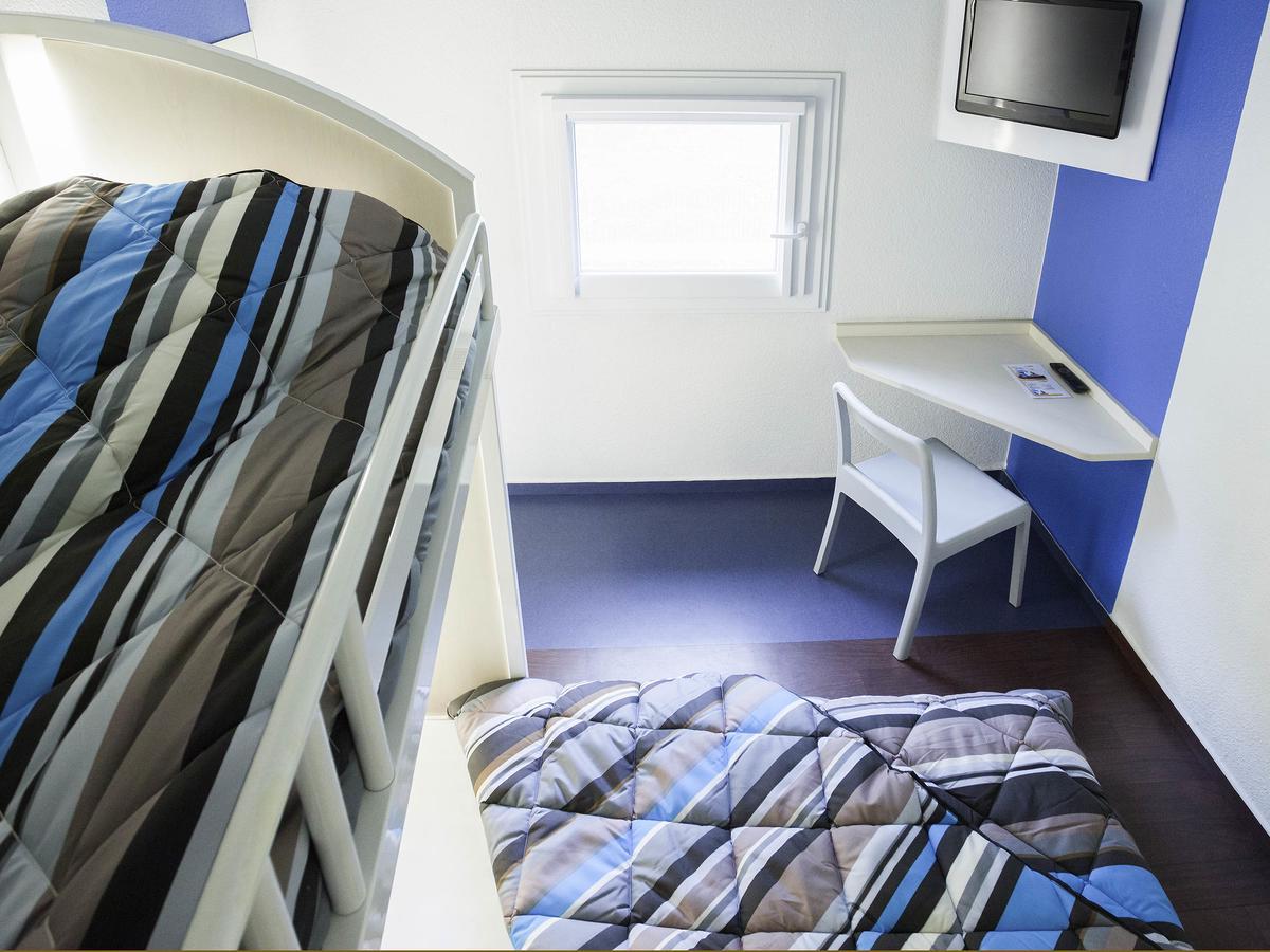 Hotel Hotelf1 Ouest Micropolis 2*
